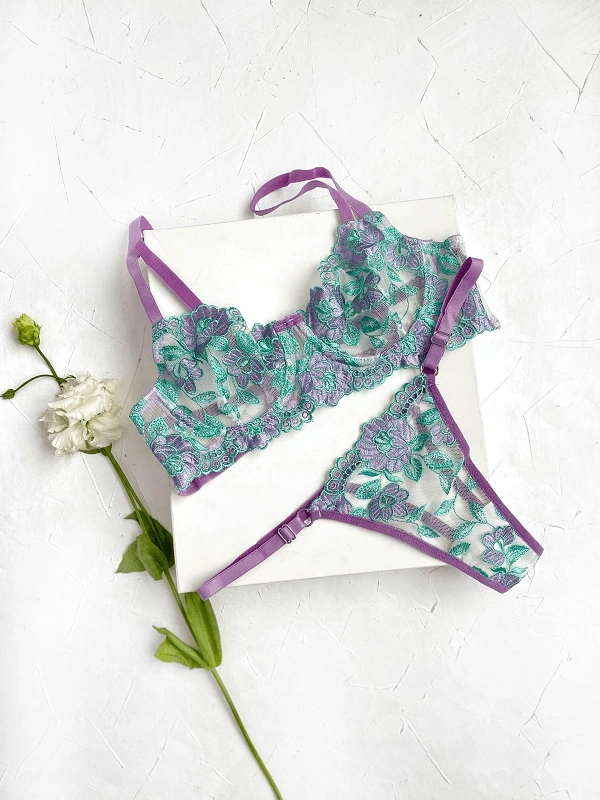 Cicek Islemeli Sutyen Takim 85030271 Cicek Islemeli Sutyen Takim 85030271